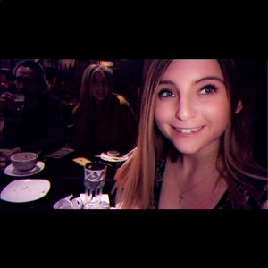 Meet your Posher, Jayley